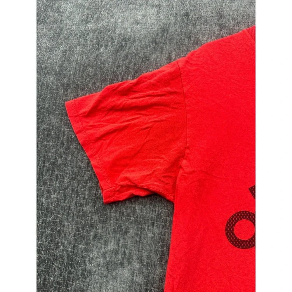 Adidas Go To Tee Shirt Mens Medium Red Short Sleeve Crew Neck Cotton Performance